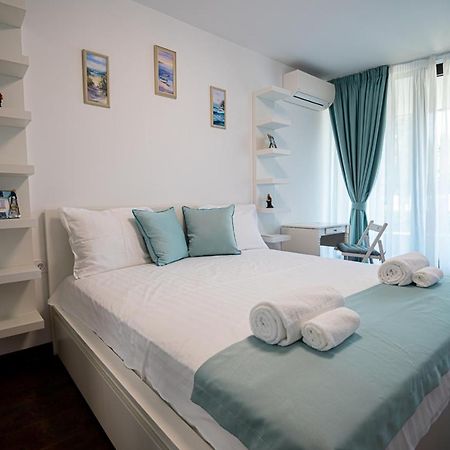 Stylish 1-Bd Apartment In St Constantine And Helena By Flat Mаnager Saints Constantine and Helena ภายนอก รูปภาพ