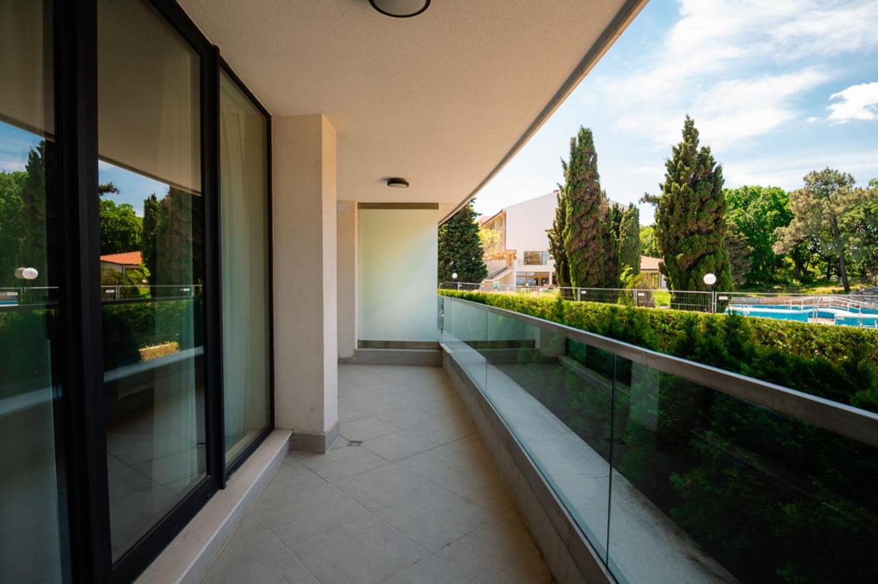 Stylish 1-Bd Apartment In St Constantine And Helena By Flat Mаnager Saints Constantine and Helena ภายนอก รูปภาพ