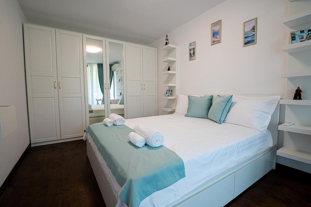 Stylish 1-Bd Apartment In St Constantine And Helena By Flat Mаnager Saints Constantine and Helena ภายนอก รูปภาพ