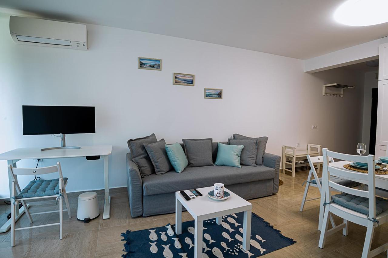 Stylish 1-Bd Apartment In St Constantine And Helena By Flat Mаnager Saints Constantine and Helena ภายนอก รูปภาพ