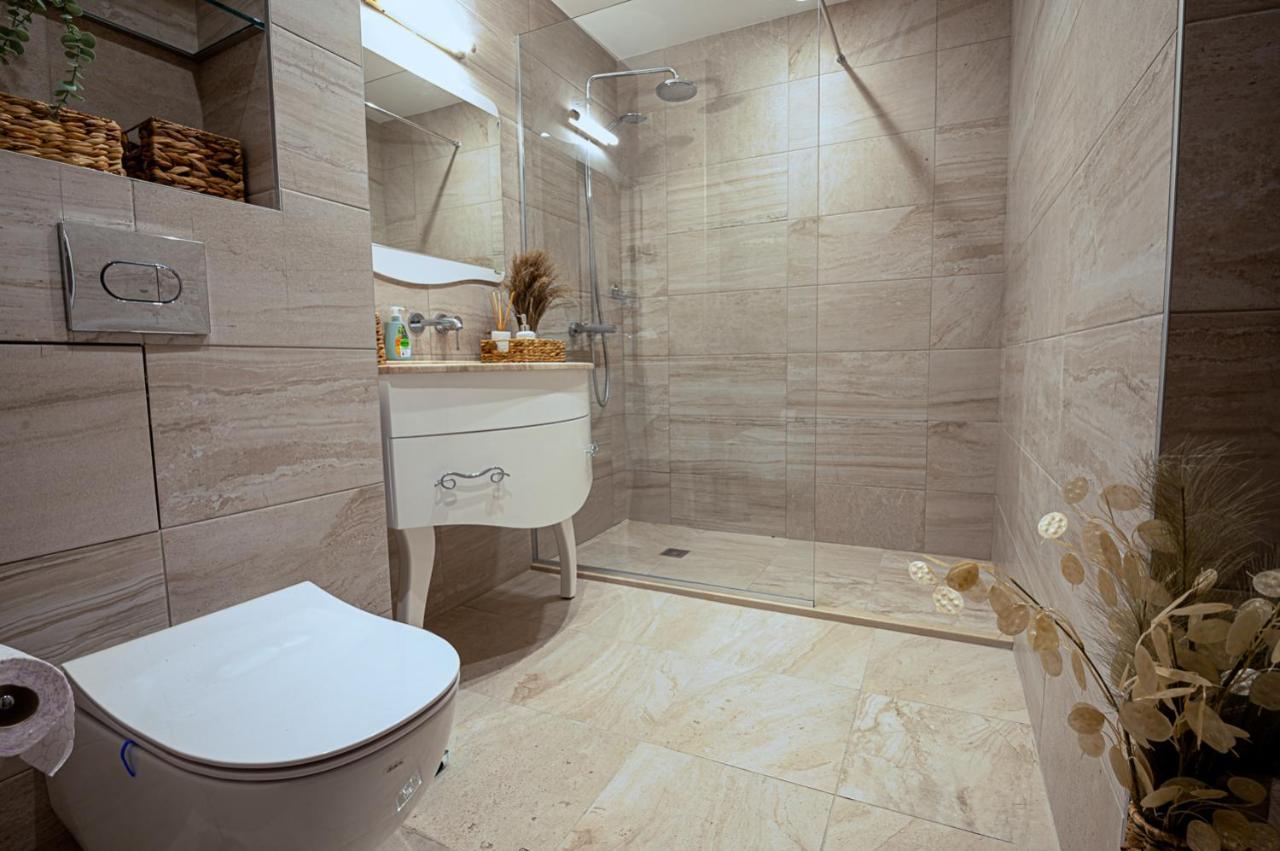 Stylish 1-Bd Apartment In St Constantine And Helena By Flat Mаnager Saints Constantine and Helena ภายนอก รูปภาพ